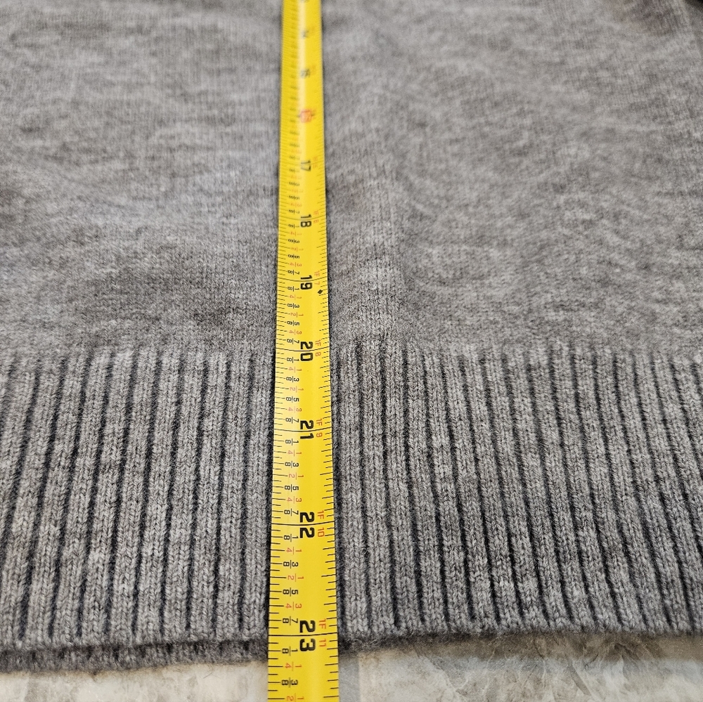 Commense Gray Sweater with Blue Denim Collar - Picture 8 of 8